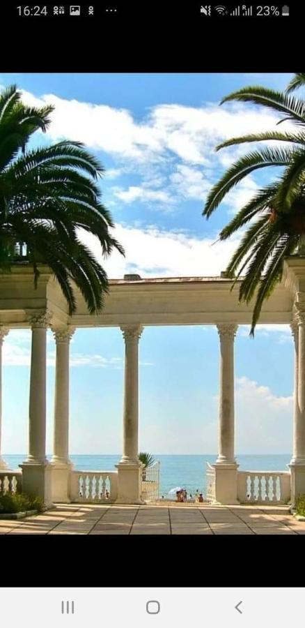Гостевой Дом Анастасия Σουχούμι Εξωτερικό φωτογραφία
